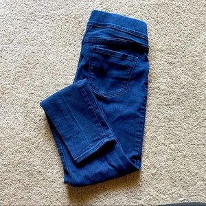Old Navy Dark Wash Jeggings with back pockets